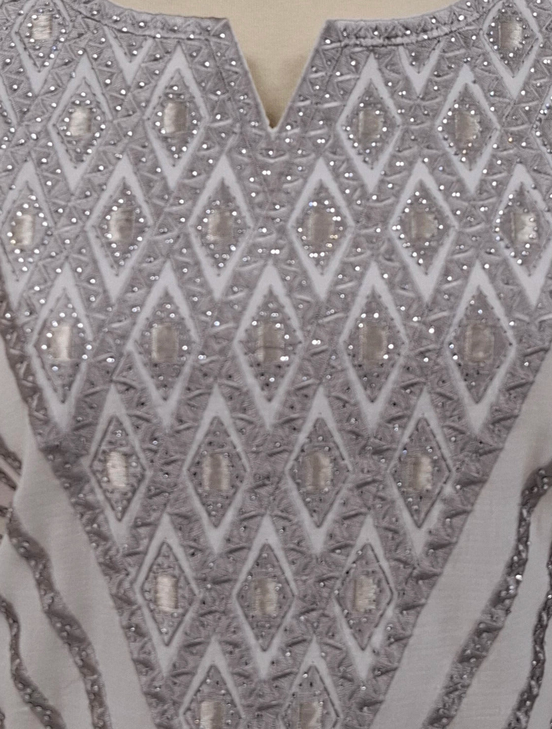 ​Geometric Elegance Abaya