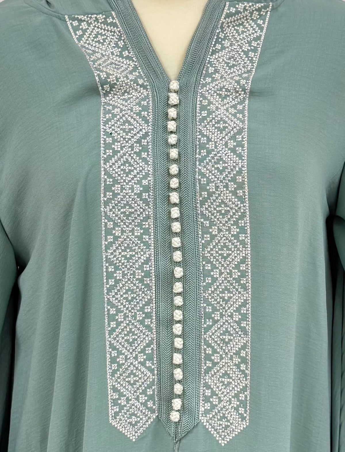 Elegant Long-Sleeved Abaya