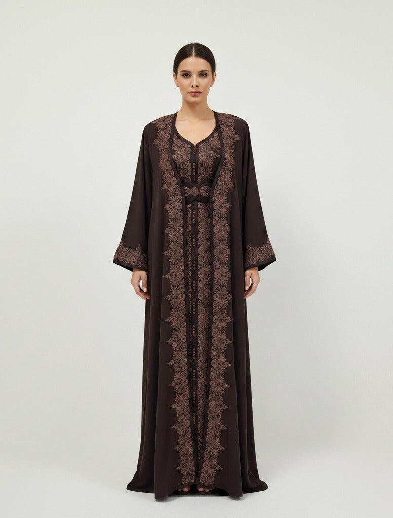 Embroidered U-Neck Bishet.