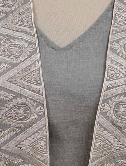 Geometric Border Bishet.