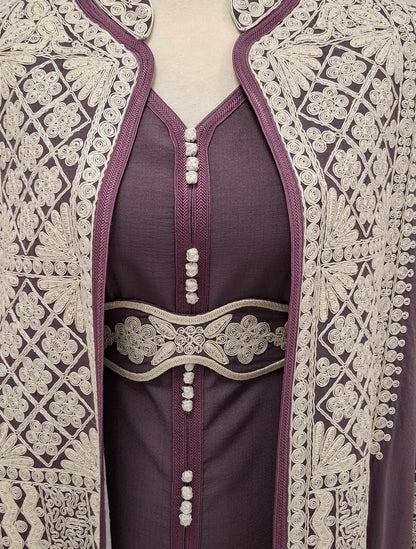 Embroidered Multicolor Bishet.