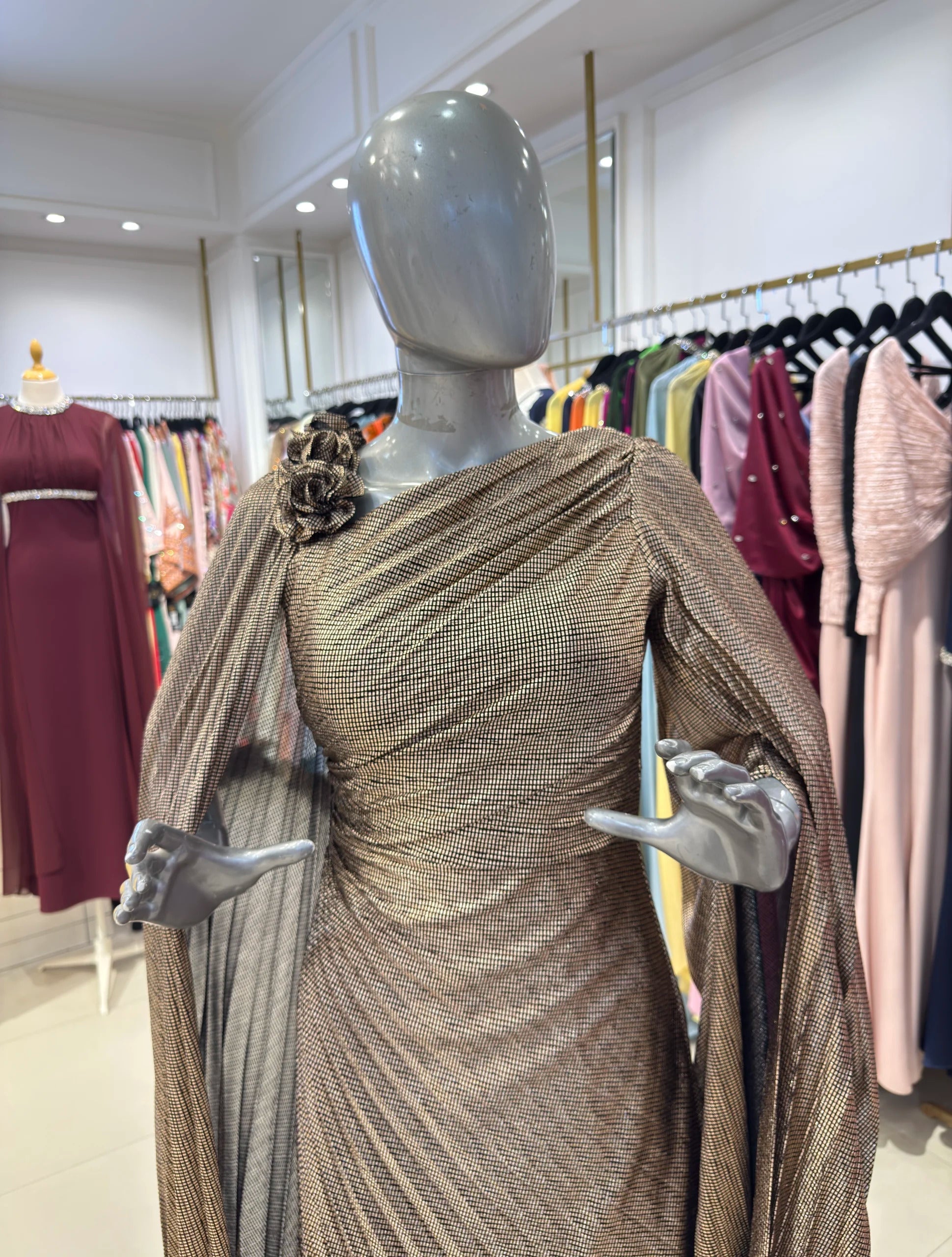 Pleated flowers Shoulder Organza Dress.