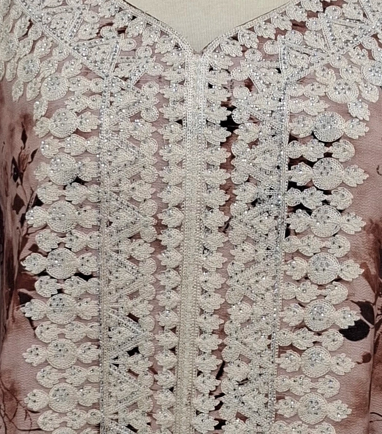 Lace-Trimmed Floral Jalabiya.