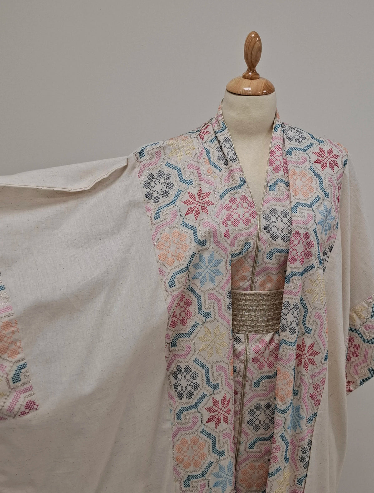 Mosaic Embroidered Pastel Bisht